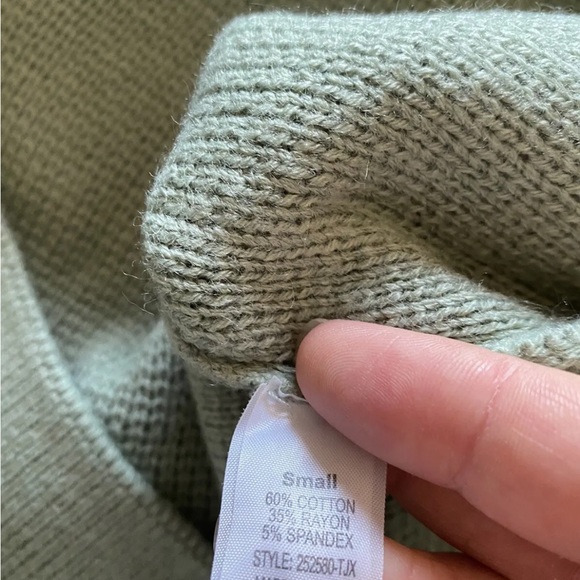 Poof Green Pullover Ruffle Tiered Sleeve Sweater - Picture 6 of 7